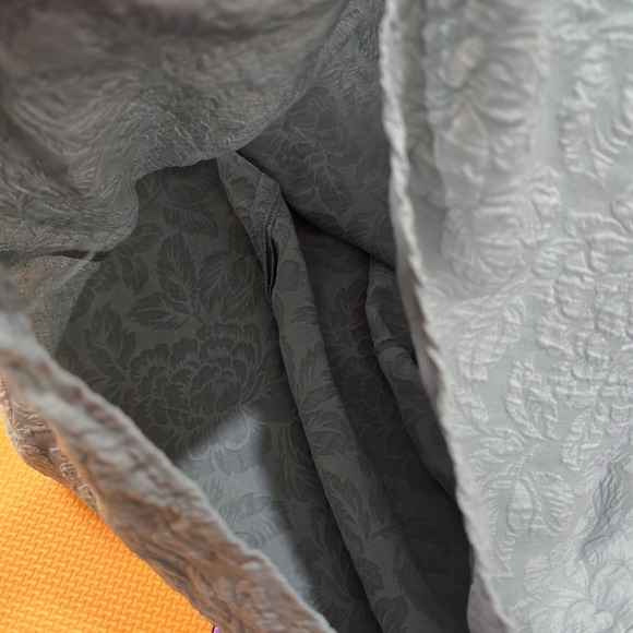 Fashion Options Women's Size 10 Gray Silk Blouse Floral Jacquard Textured Top - Picture 3 of 7